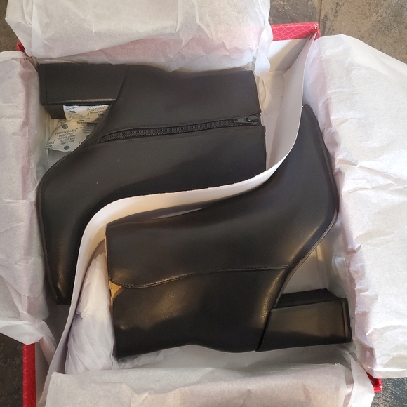 Kelly & Katie Shoes - Kelly & Katie feni bootie boots